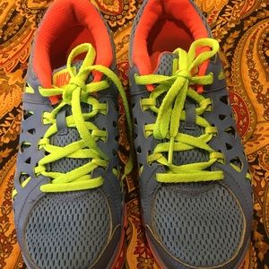 Nike Dual Fusion 6.5 Ladies